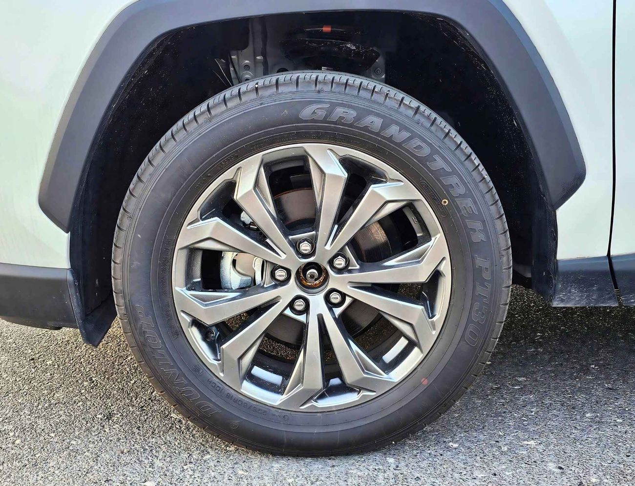 Toyota RAV4 ELITE, 2.5L Hybrid, Power Seat With 360* Cam / Sunroof (CODE #  68057)