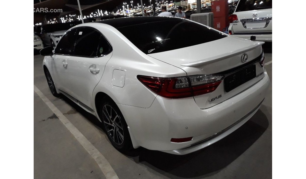 Lexus ES350