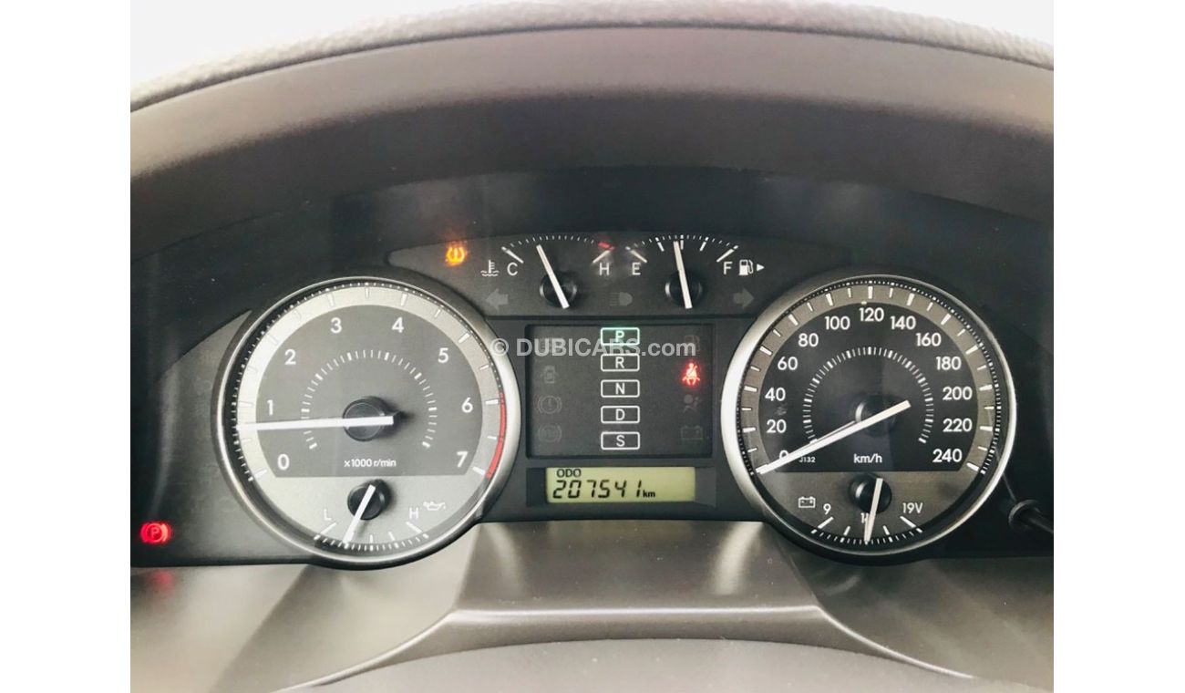 Toyota Land Cruiser GXRV6