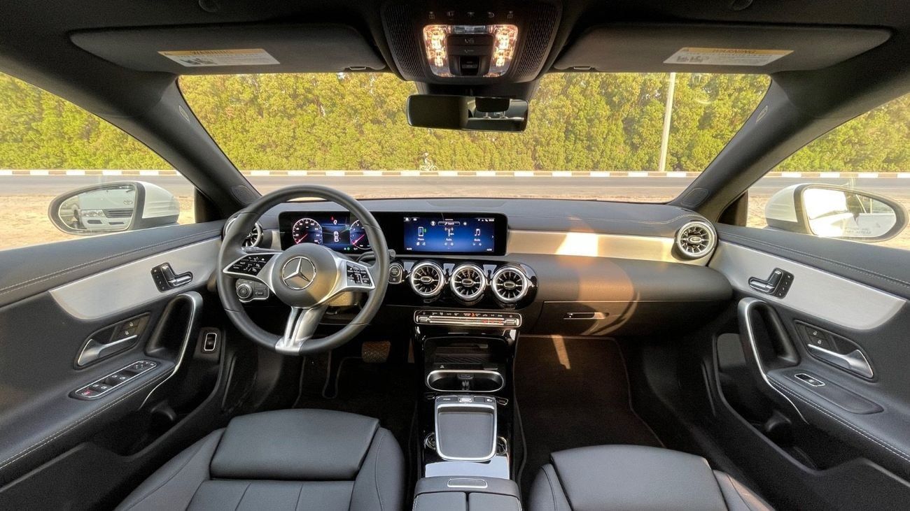 Mercedes Benz CLA250 Premium + 2.0L Accident Free