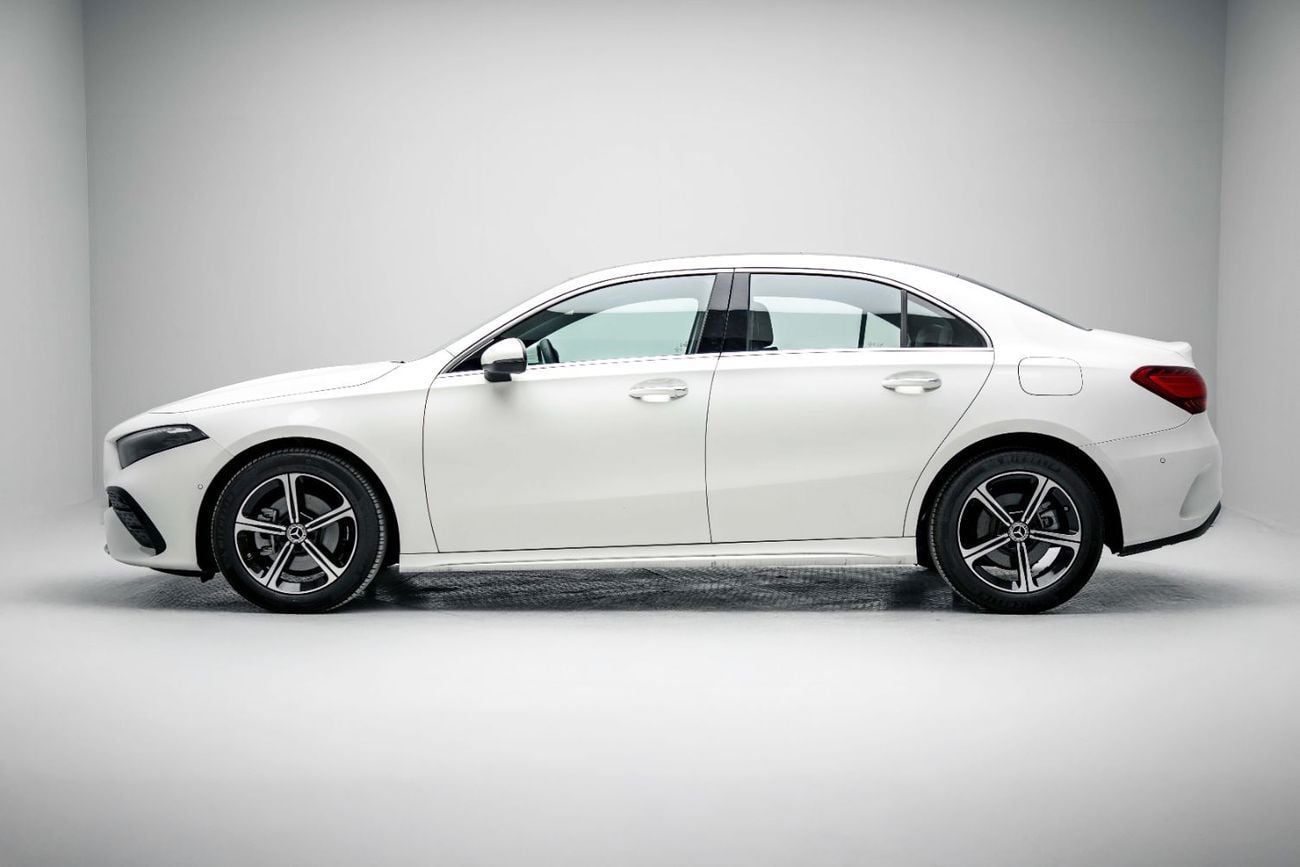Mercedes Benz A 200 L  Fashion 1.3L - White Inside Black | Export Only