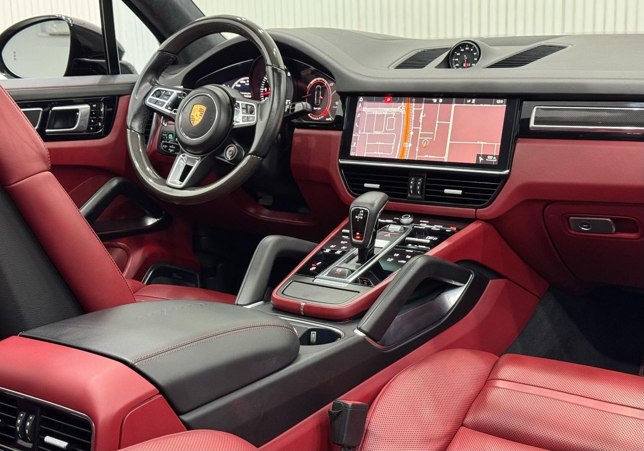 بورش كايان Turbo 4.0L (550 HP) 2019 Porsche Cayenne Turbo, Warranty, Full Porsche Service History, Carbon Fiber