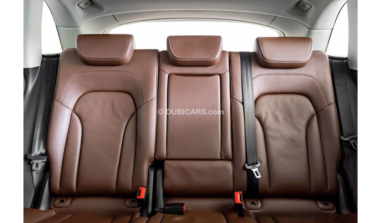 Audi Q5 40 TFSI S-Line 2017 Audi Q5 2.0L 40TFSI S-Line / Quattro / Full Service History