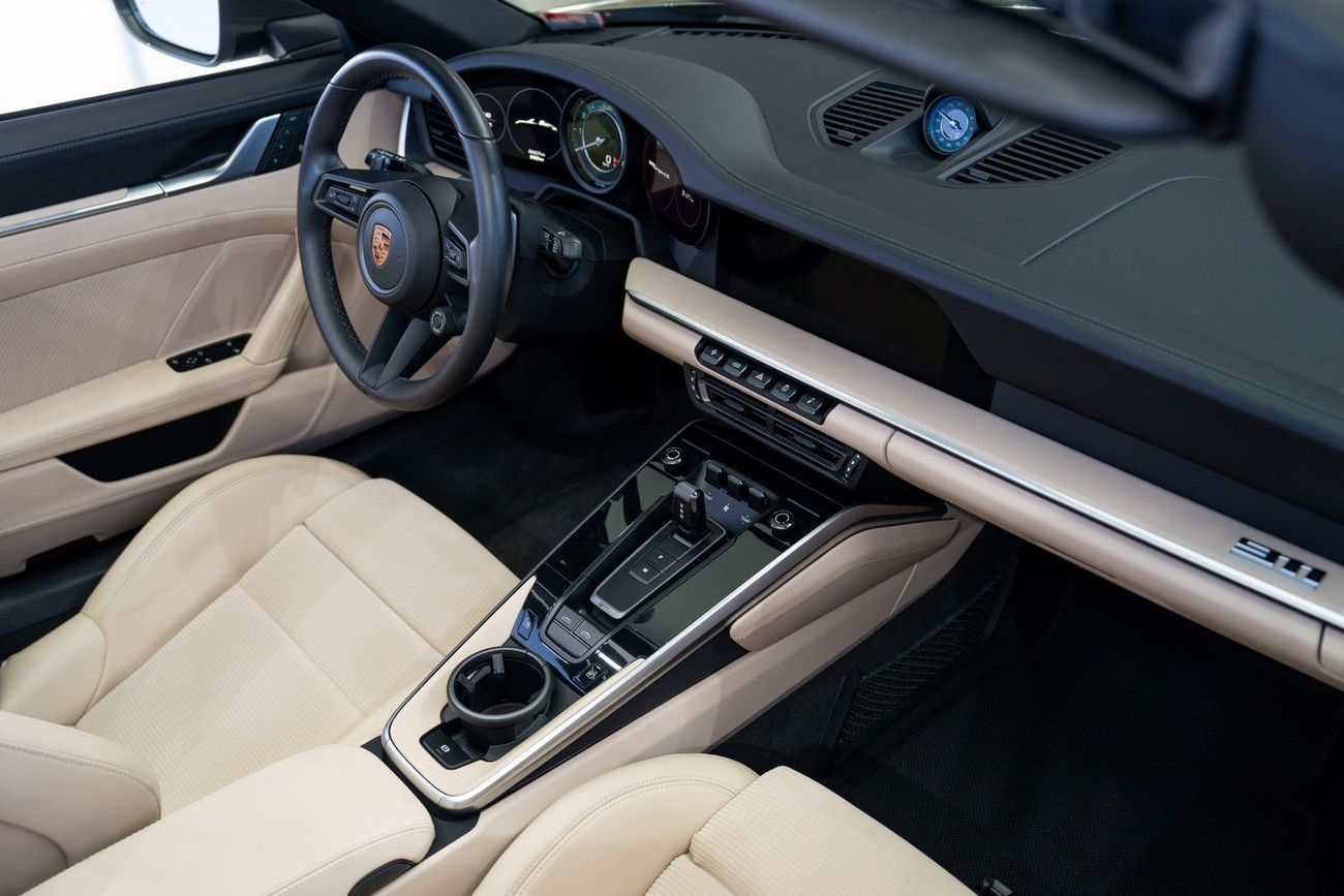 بورش 911 Targa 4S 3.0L (450 HP) Targa