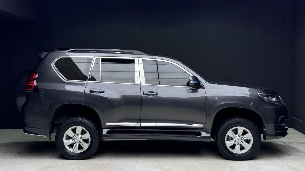 تويوتا برادو Toyota prado 2022 grey full options RHD