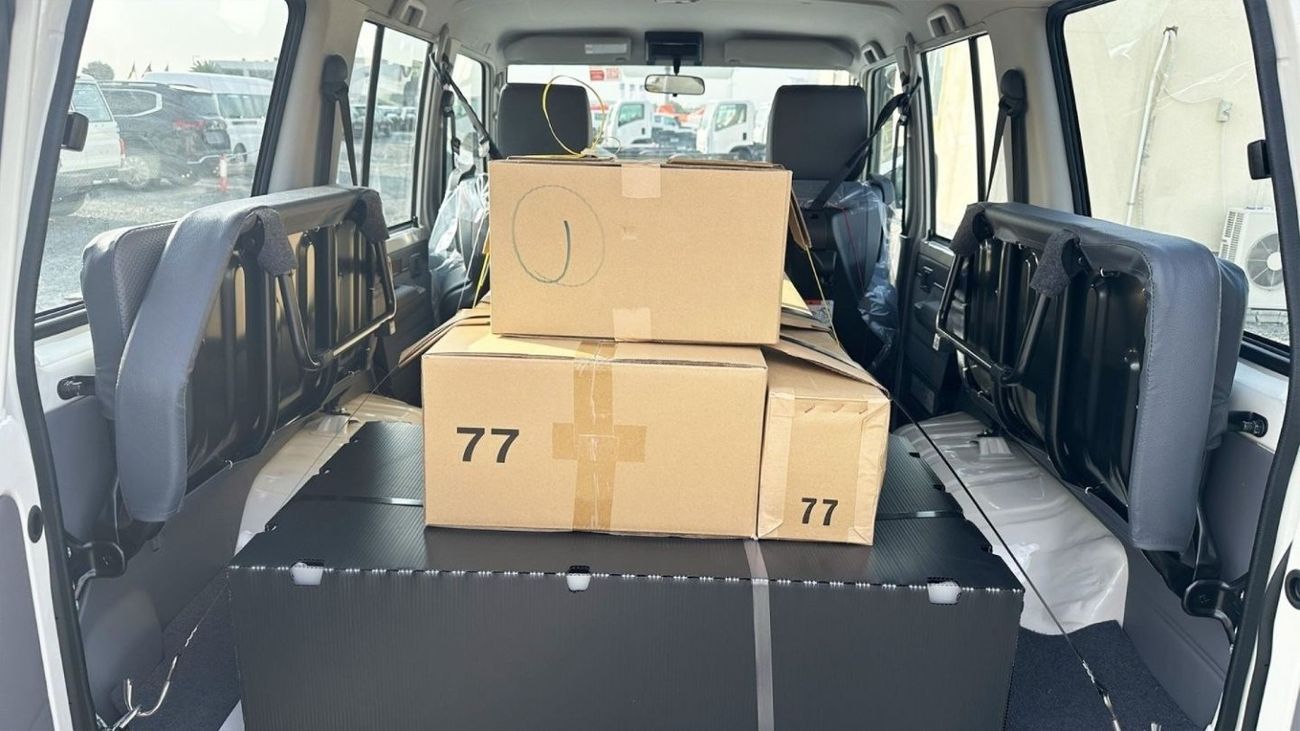 تويوتا لاند كروزر 70 Land cruiser  lc76 hardtop 5doors 4.2L DIESEL V6 MY2024 FOR EXPORT ONLY