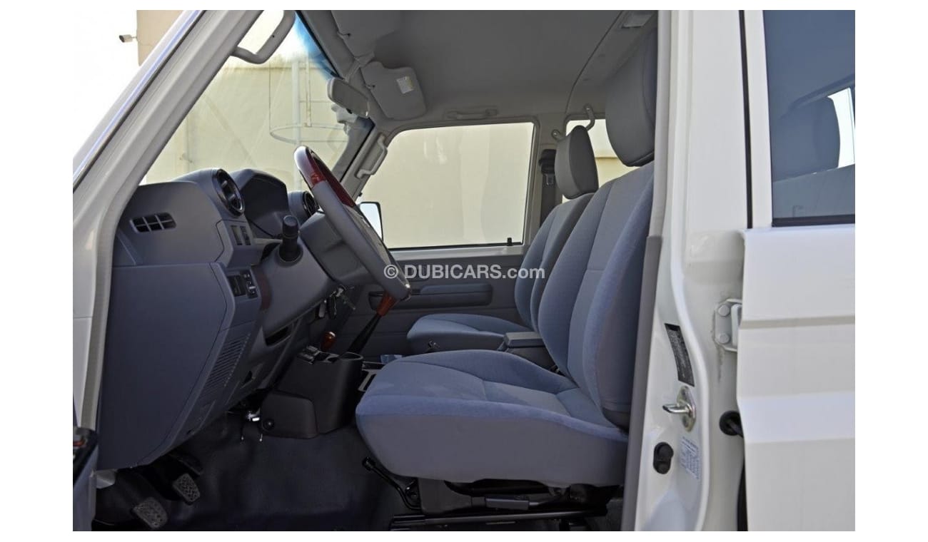 Toyota Land Cruiser Pick Up 79 Double Cab Limited
