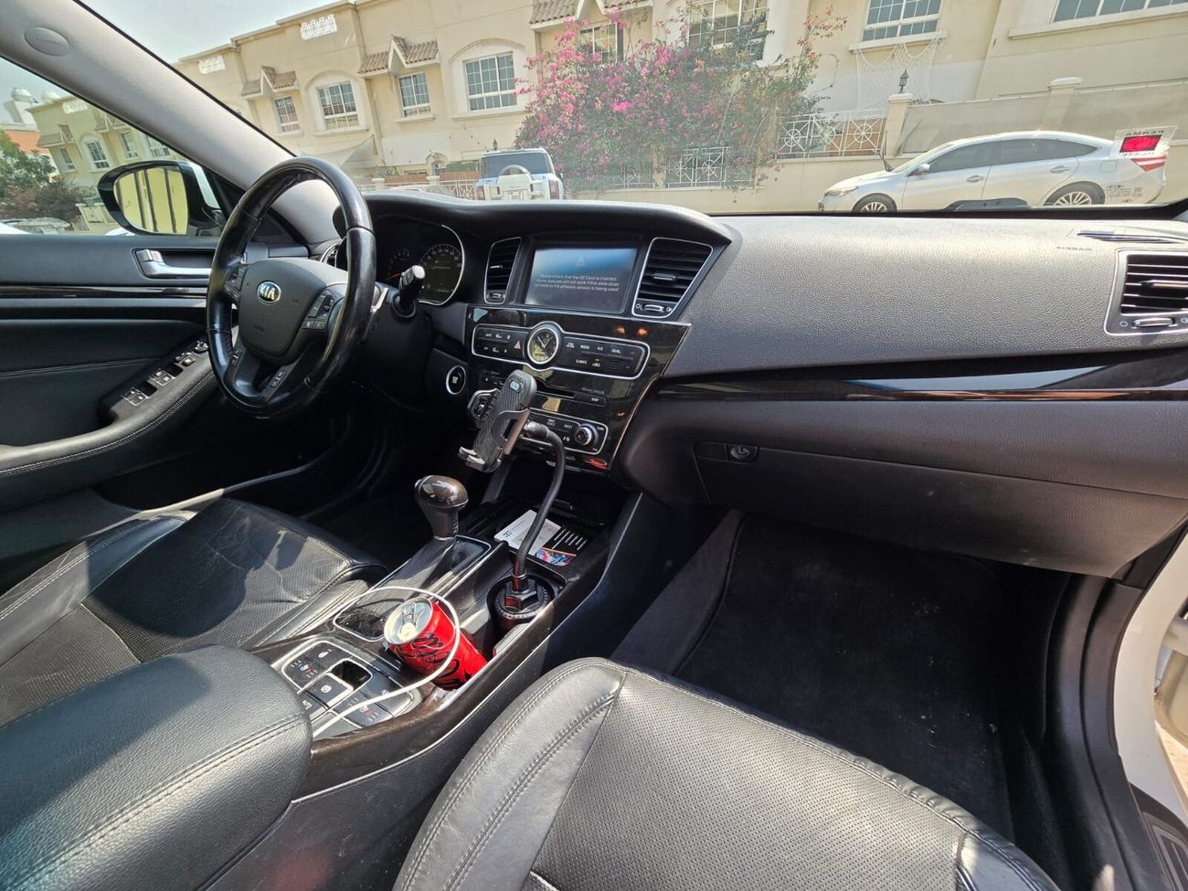 Kia Cadenza Premium, Full Options with a Panoramic Sunroof