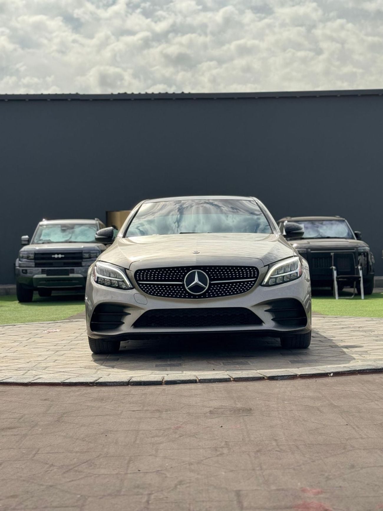 مرسيدس بنز C 300 Sport 2.0L (258 HP)