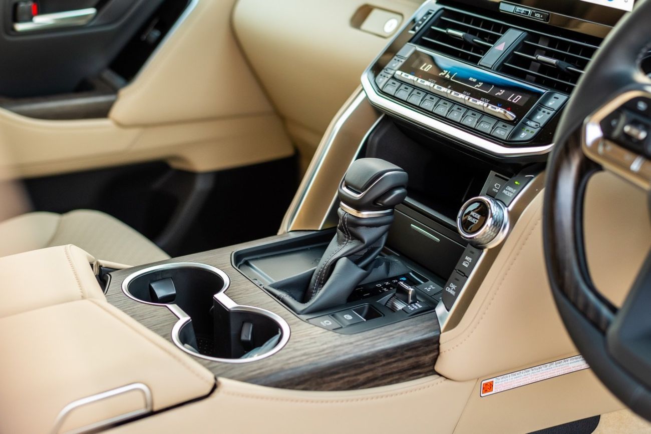 تويوتا لاند كروزر 