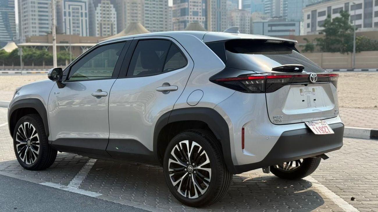 Toyota Yaris Cross YARIS CROSS 1.5 LITER ,PETROL RIGHT HAND ,FOR EXPORT ONLY