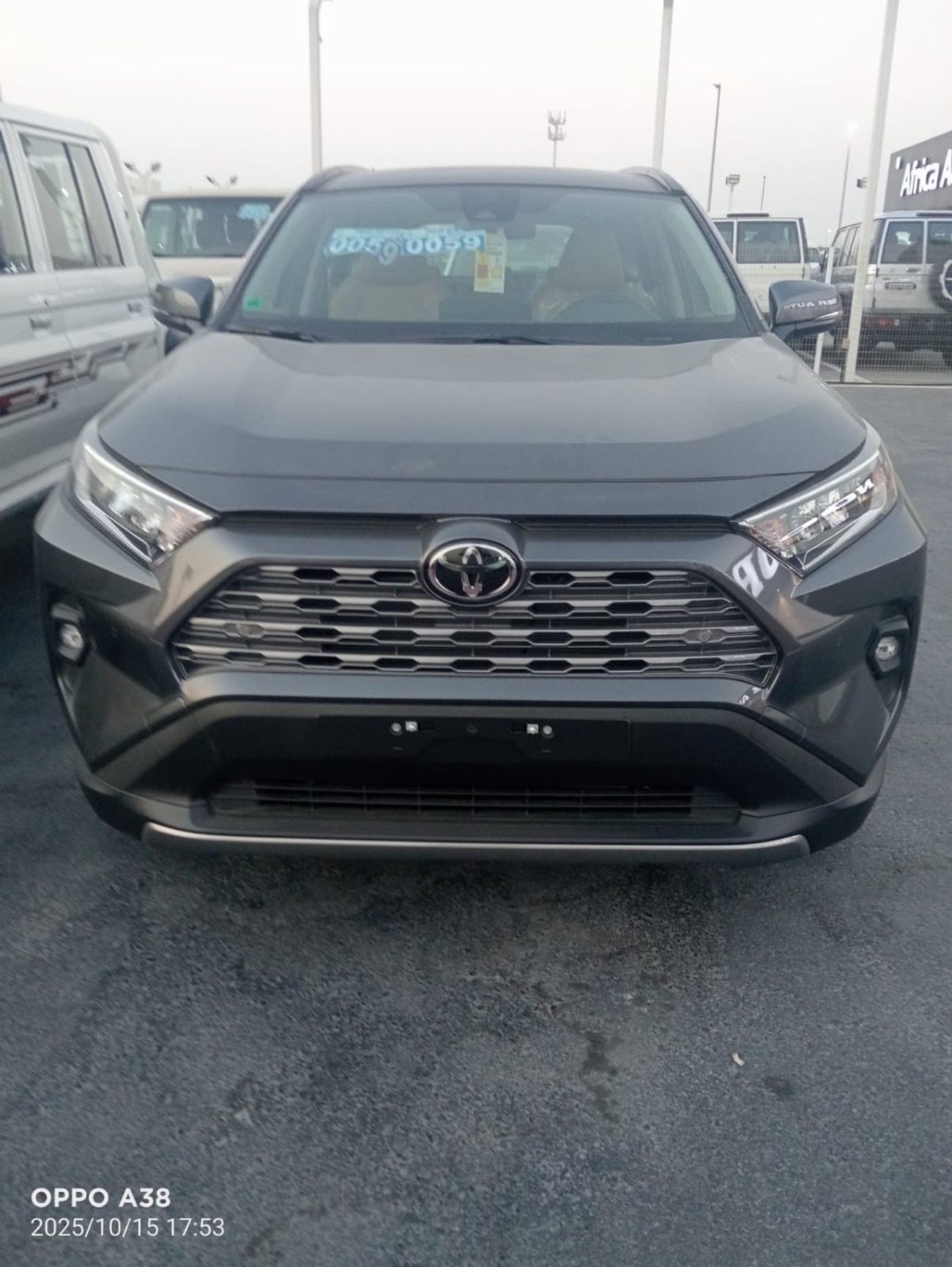 تويوتا راف ٤ 2.5 L 4WD limited