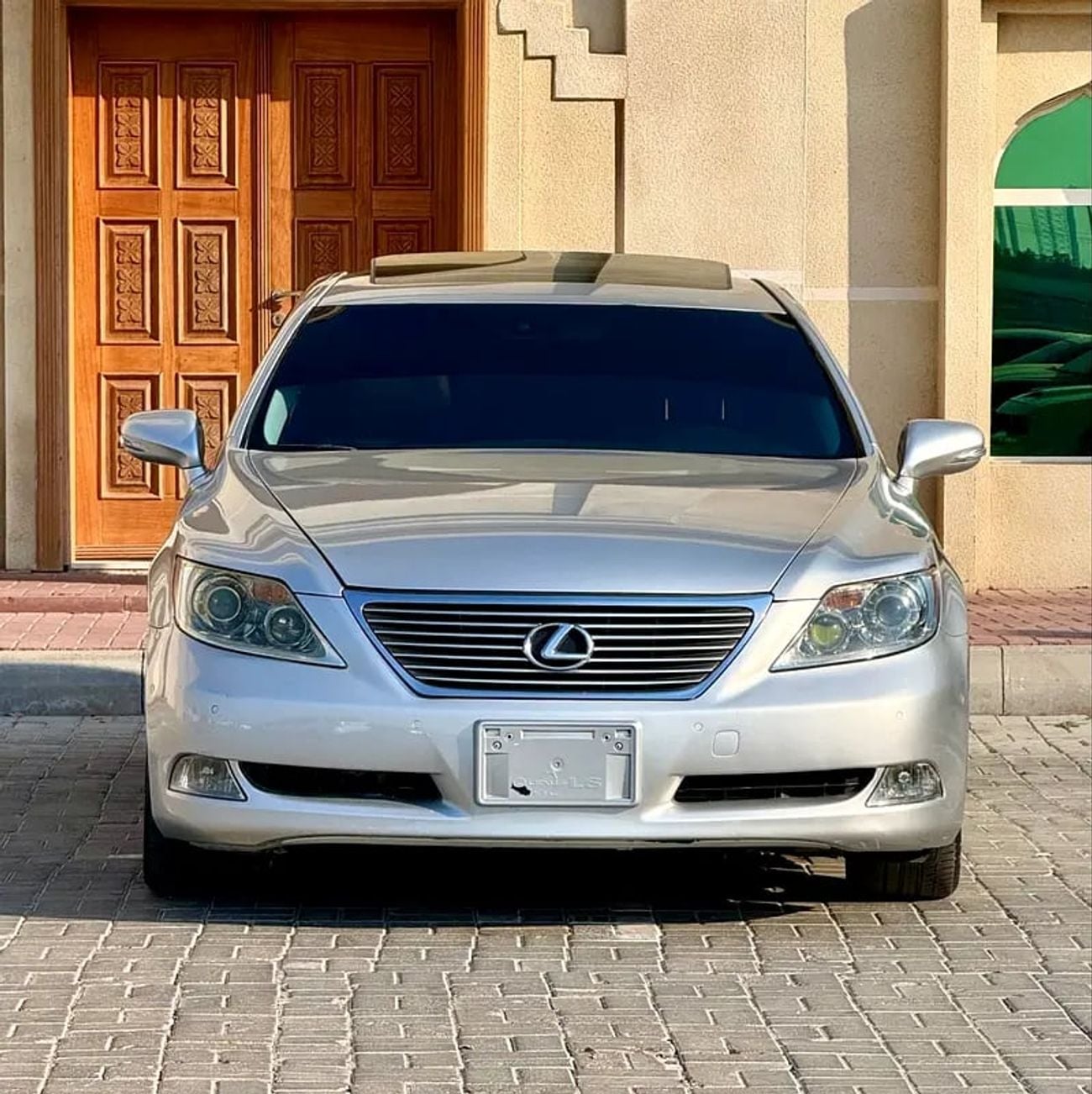 لكزس LS 460 LS 460 - Excellent Condition - American Specs