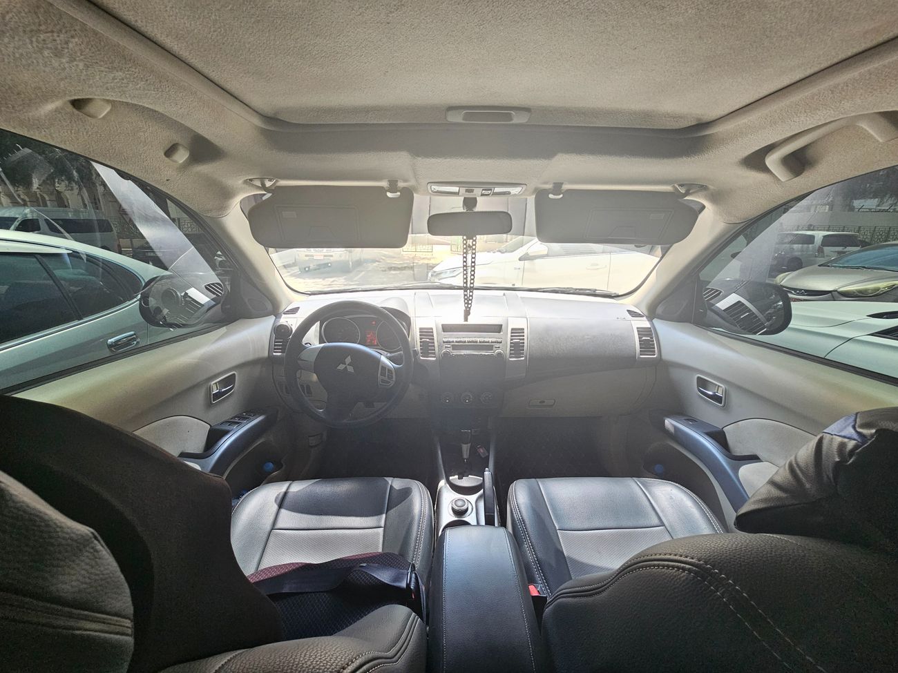 ميتسوبيشي آوتلاندر