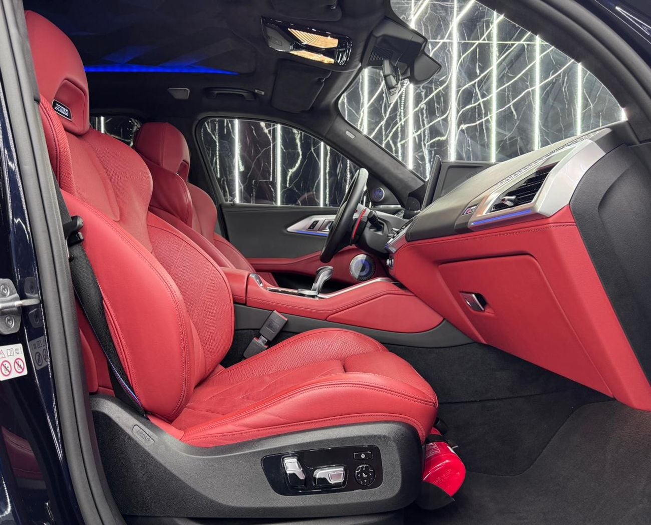 بي أم دبليو XM 4.4L, Twin Turbo V8 +Electric motor,653Hp,8-Speed Automatic ,AWD