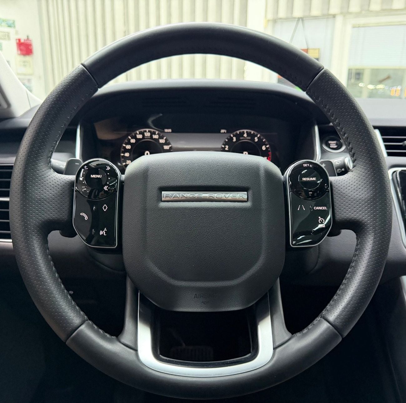 Land Rover Range Rover Sport HSE GCC .. FSH .. V6 .. Perfect Condition .. HSE