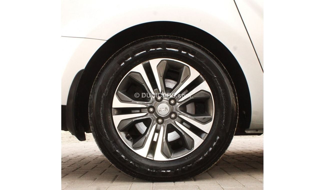 كيا كارنيفال LX كيا كارنيفال 2019 فل ابشن خليجي بحالة ممتازة