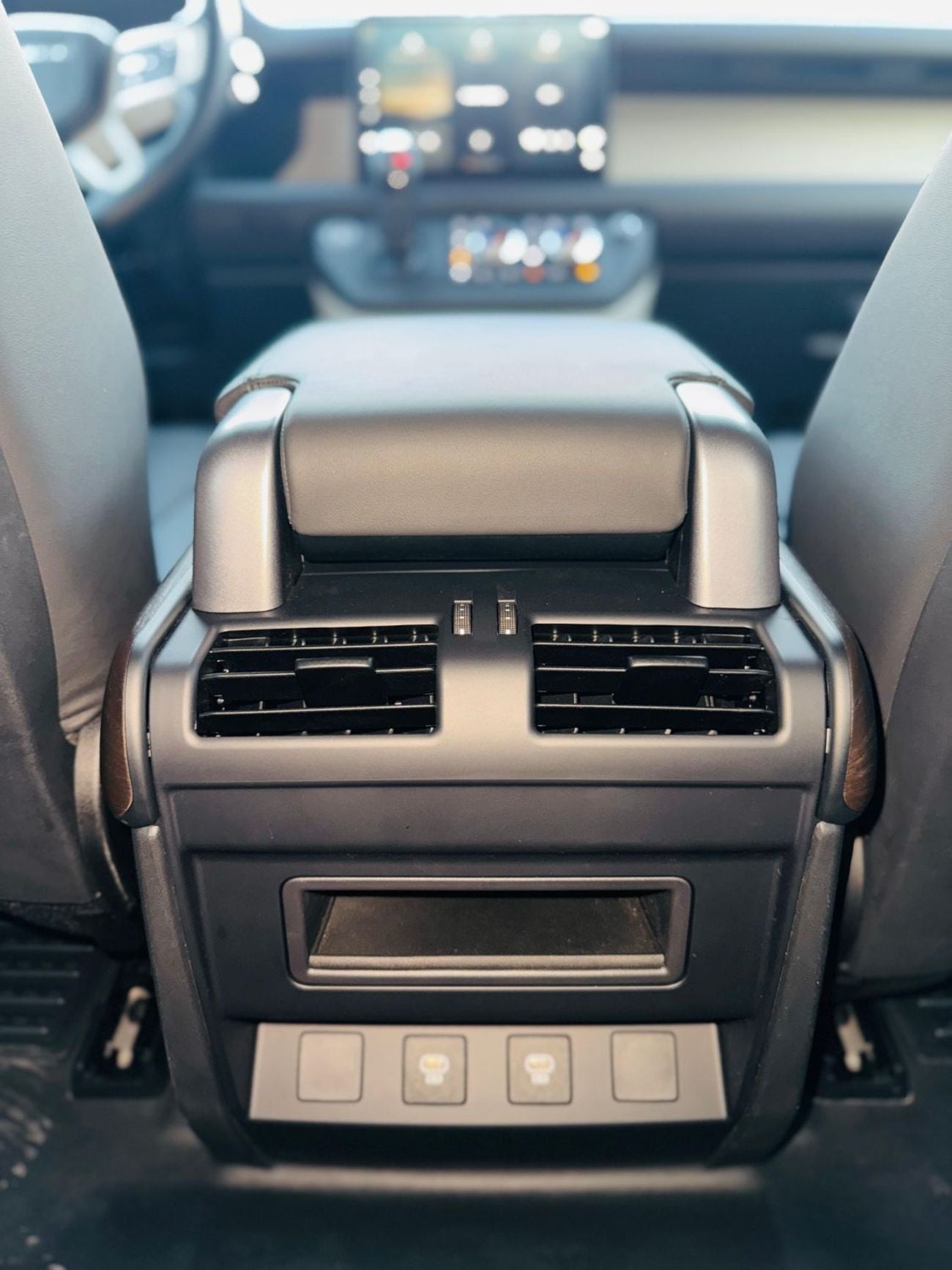 لاند روفر ديفندر