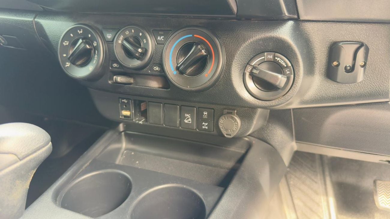 Toyota Hilux DOUBLE CABIN REVO | 2023 | RHD | 2.8L DIESEL ENGINE | AUTOMATIC TRANSMISSION | 4 X 4 | SPORTS BAR