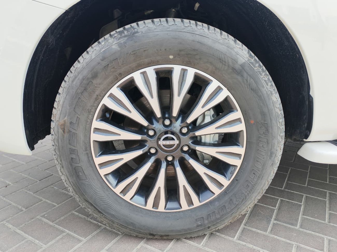 Nissan Patrol 2024 Nissan Patrol LE Platinum (Full-Option) 5.6L V8 Petrol A/T 4WD Export Only