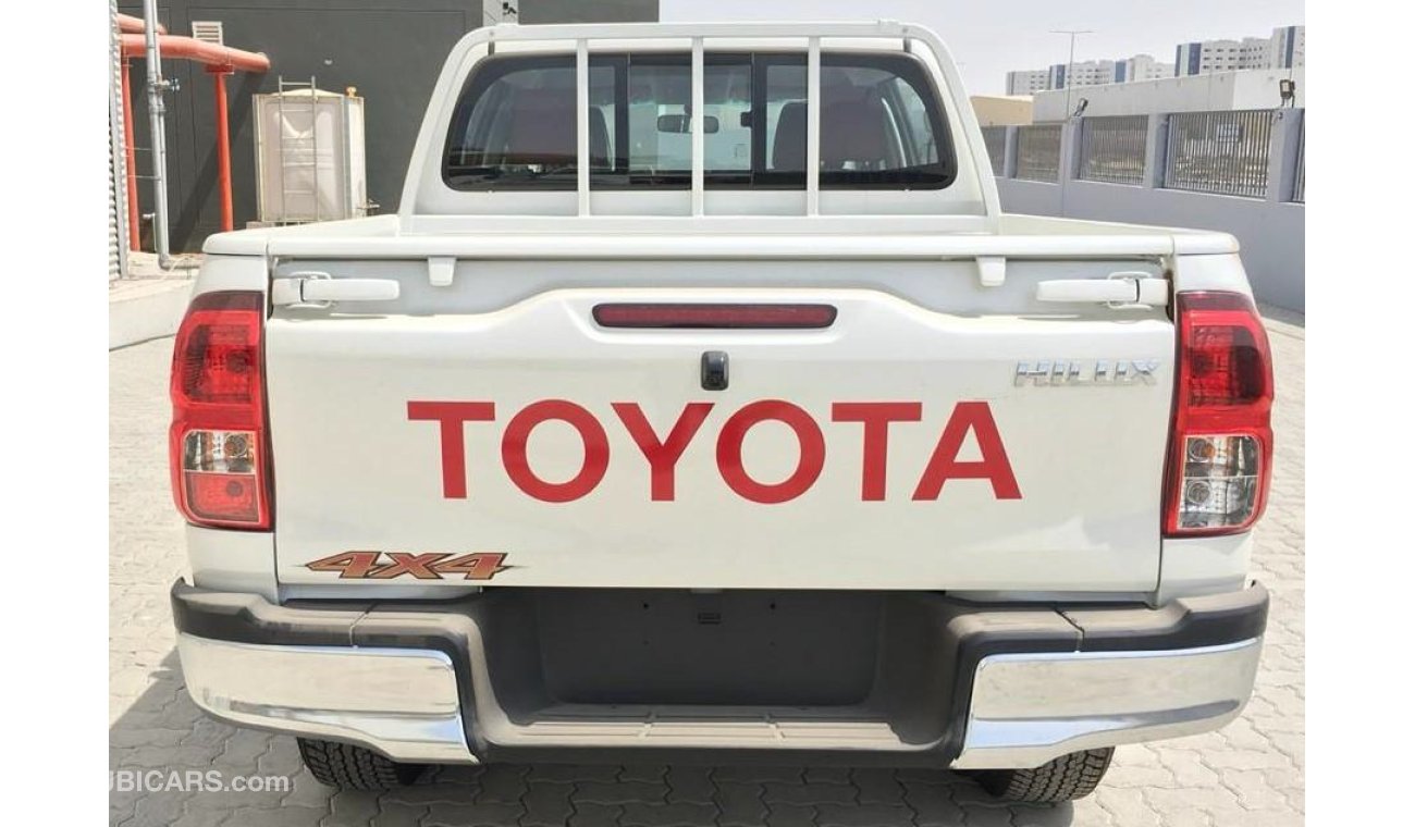 Toyota Hilux 2020YM 2.4 DC 4WD 6MT STD WIDE- أبيض داخل اسود متوفر