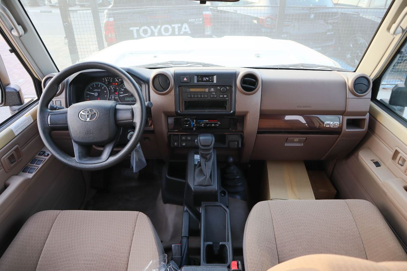 Toyota Land Cruiser Pick Up Std 4.0L Double Cab Utility 4WD