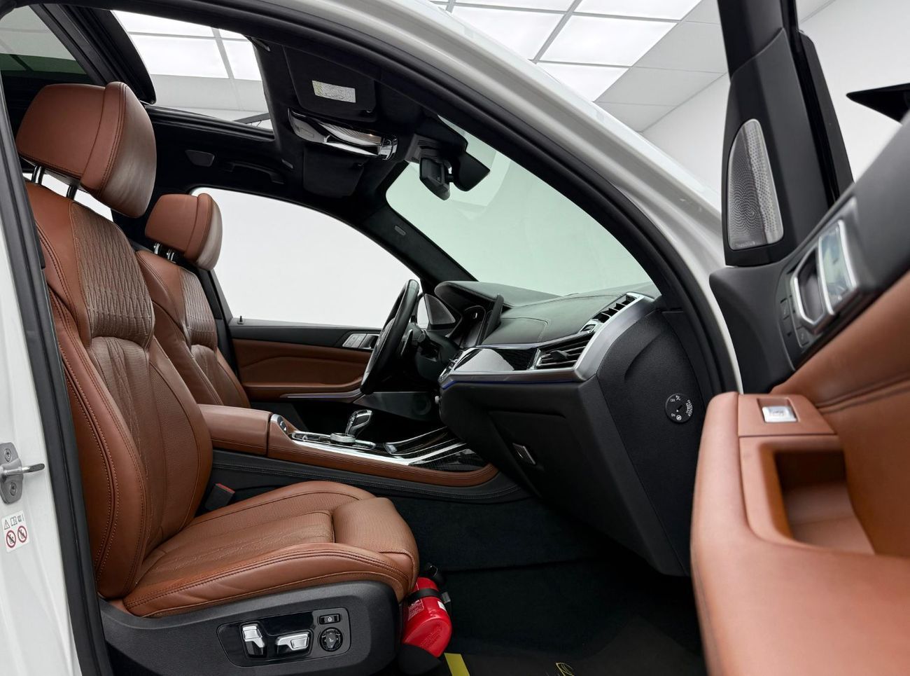 BMW X7 XDrive50i 4.4L 2019 BMW X7 XDrive50i M-Sport, Warranty, Full BMW Service History, 7 Seater, GCC