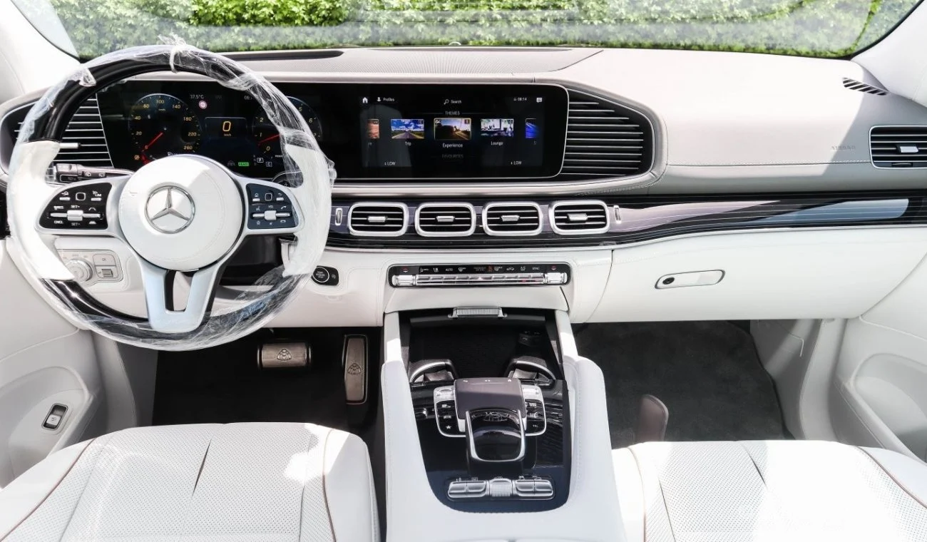 Mercedes-Benz GLS 600 interior - Cockpit