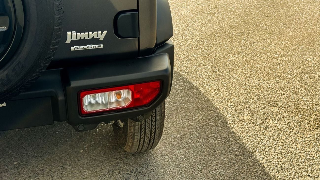 سوزوكي جيمني GLX AT 2026 (GCC Specs) 1.5L - Brand New 5 Doors