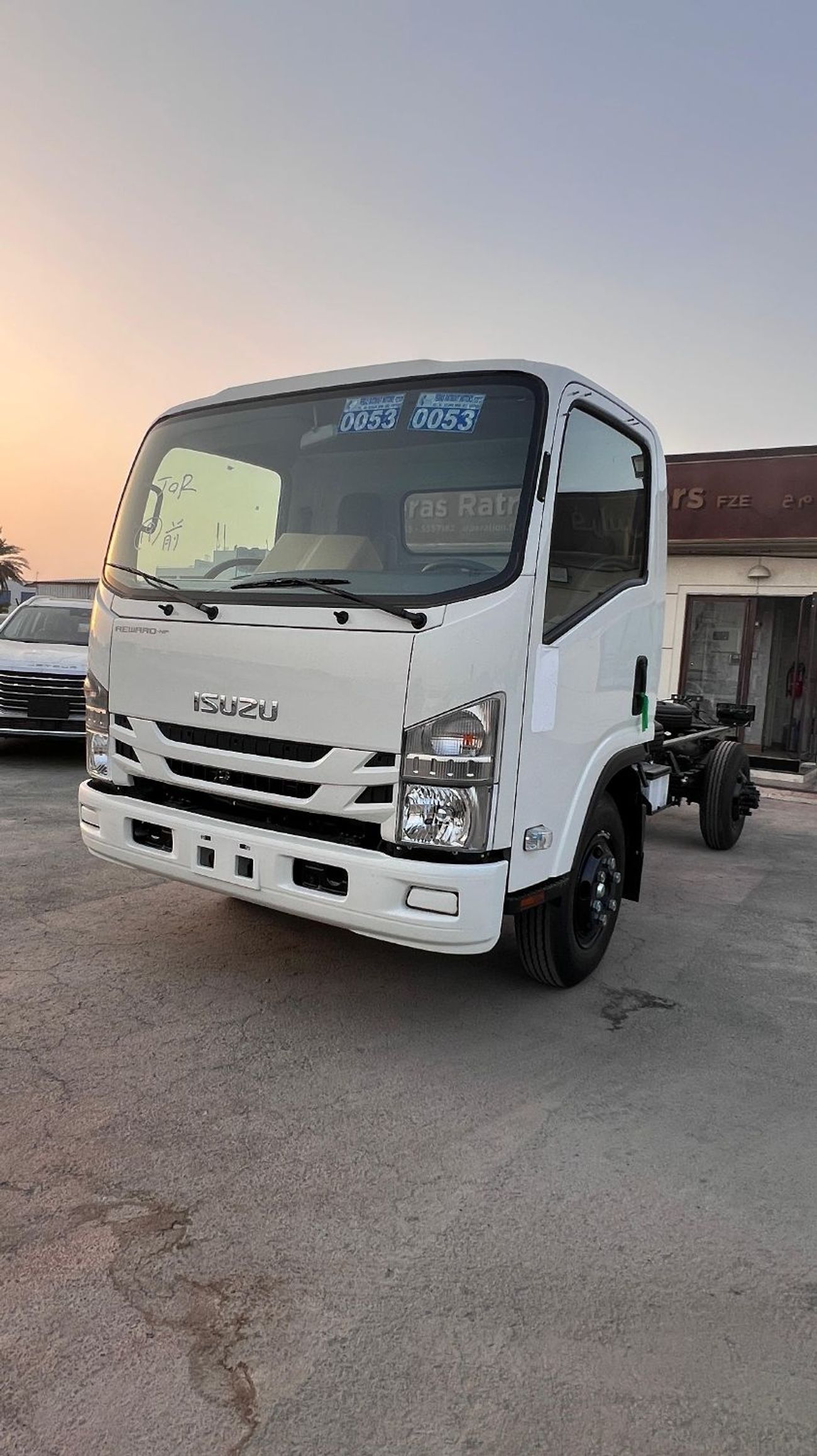 Isuzu NPR Isuzu71 Npr Short Chassis