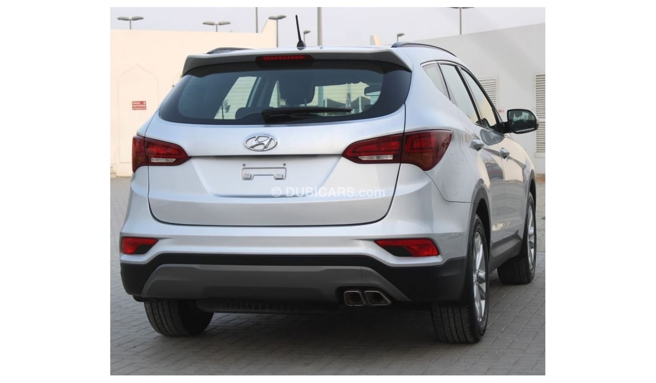 هيونداي سانتا في هيونداى سنتافى 2018 فضي 2.4 خليجي بحالة ممتازة بدون حوادث