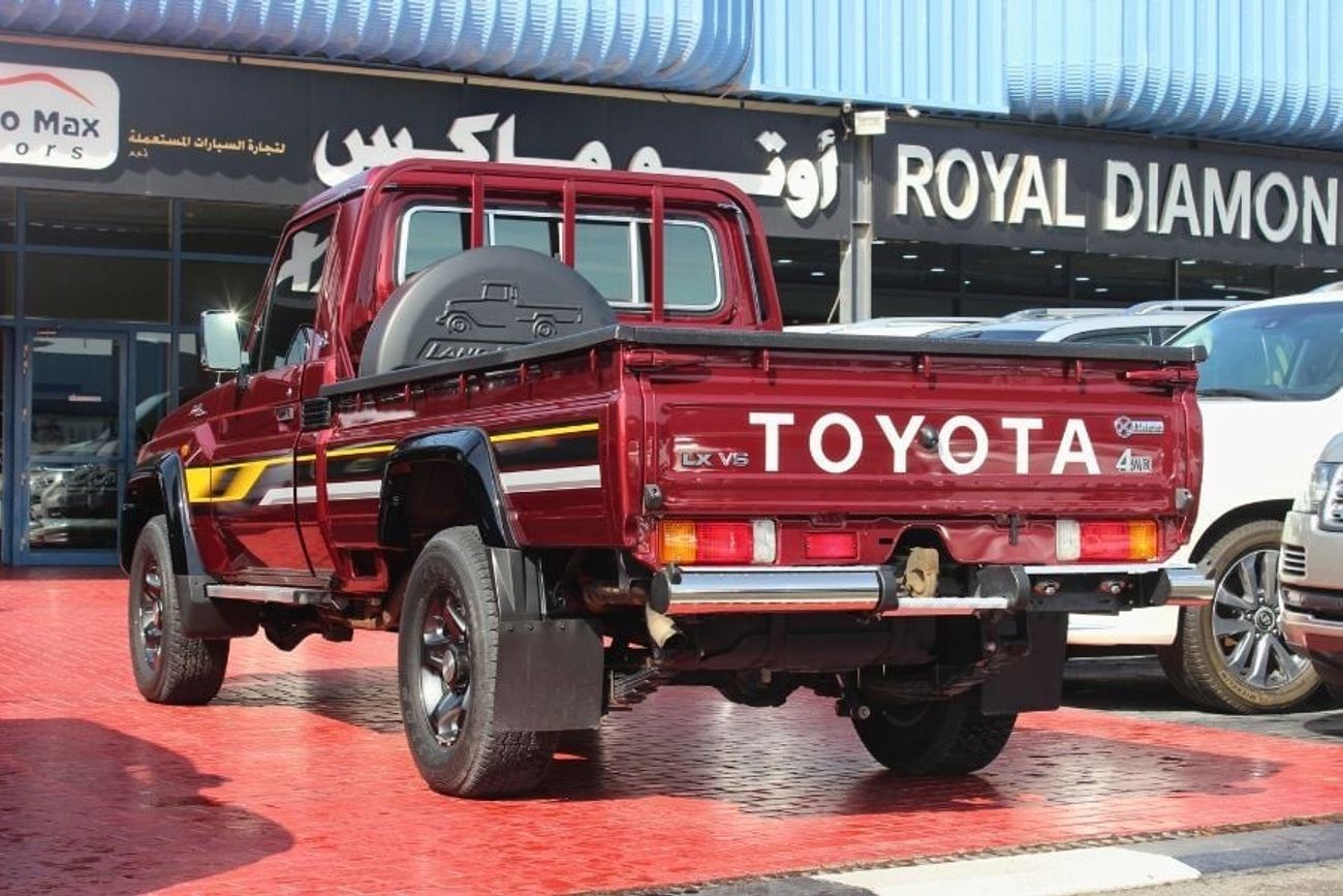 Toyota Land Cruiser Pick Up