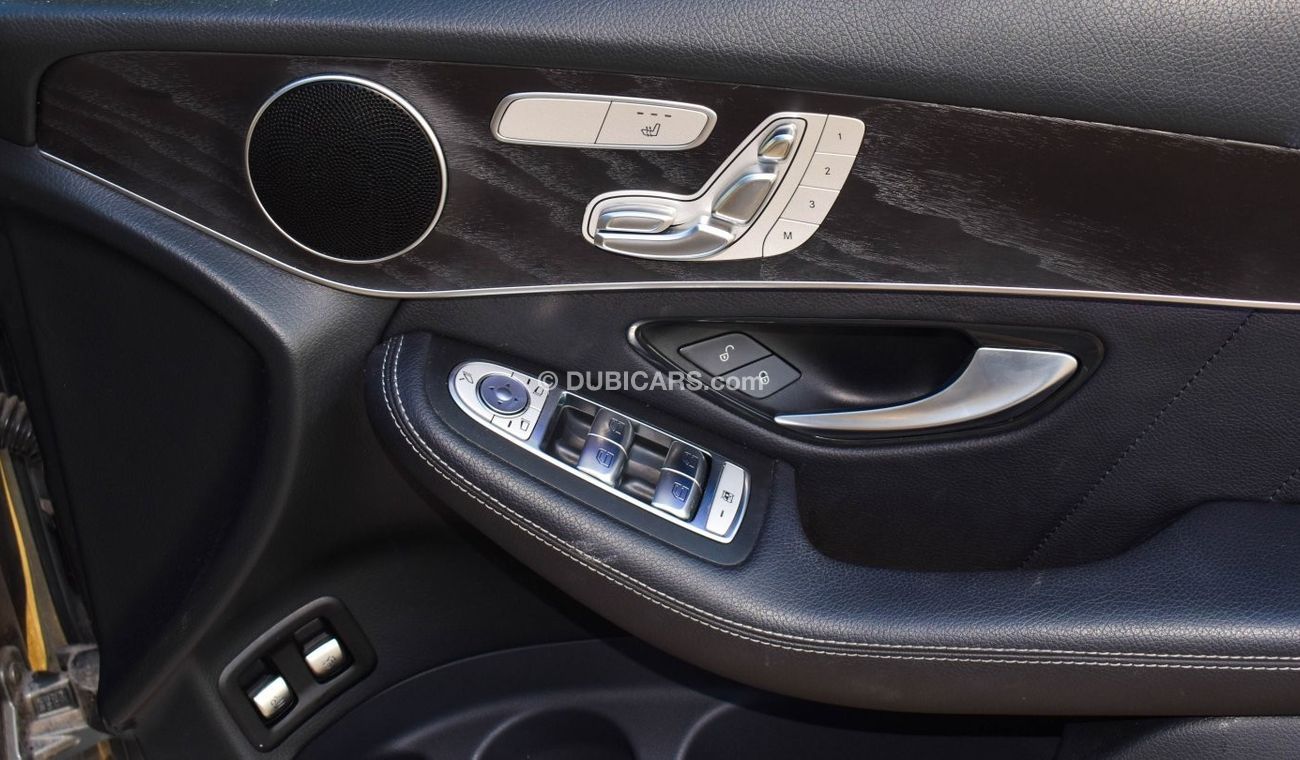 مرسيدس بنز GLC 300 4 Matic