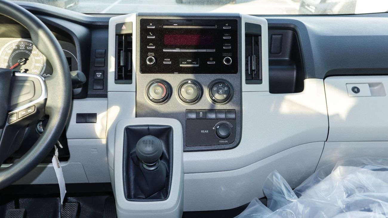 Toyota Hiace ECT0034 - Toyota Hiace Hrf Passenger Van 3.5L Petrol Manual - Black Bumper