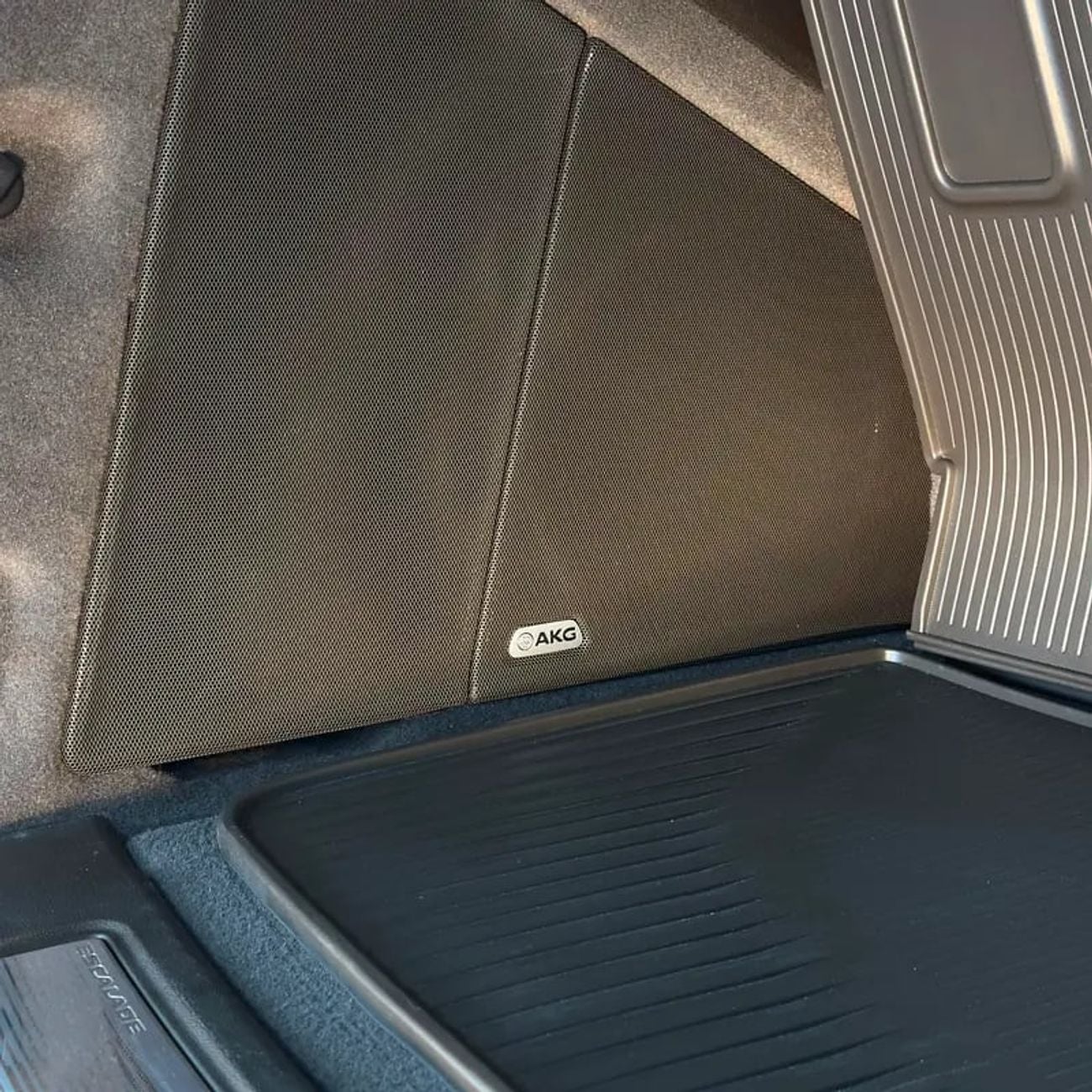 كاديلاك إسكالاد Sport 6.2L 4WD Diesel Sport