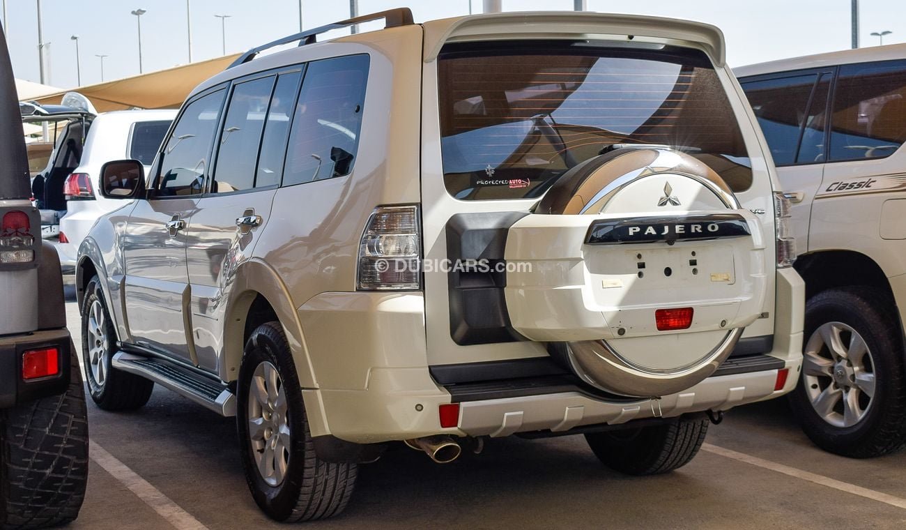 Mitsubishi Pajero GLS V6