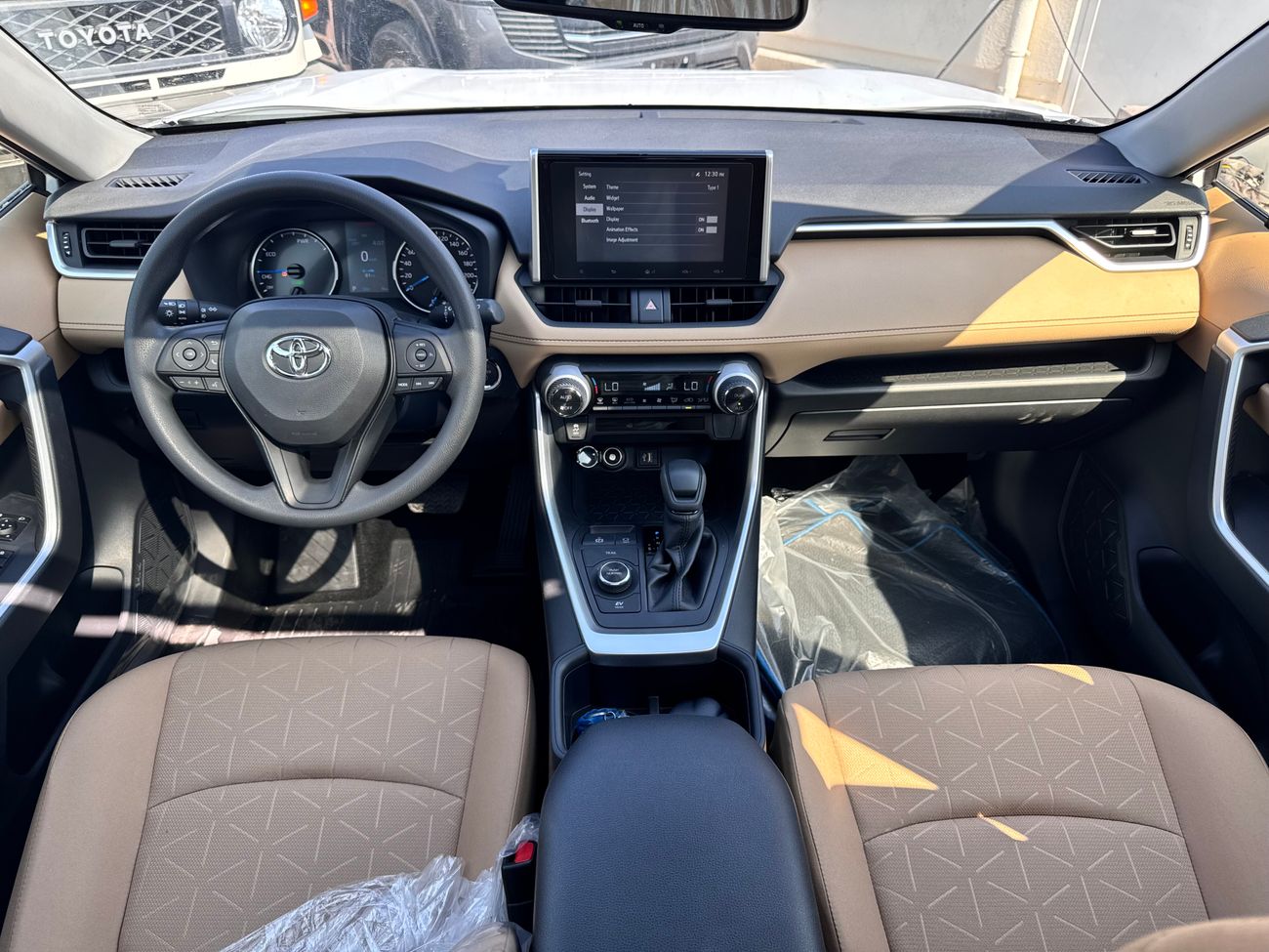 Toyota RAV4 HYBRID 2024 AWD 2.5L CUV BRAND NEW GCC 0KM