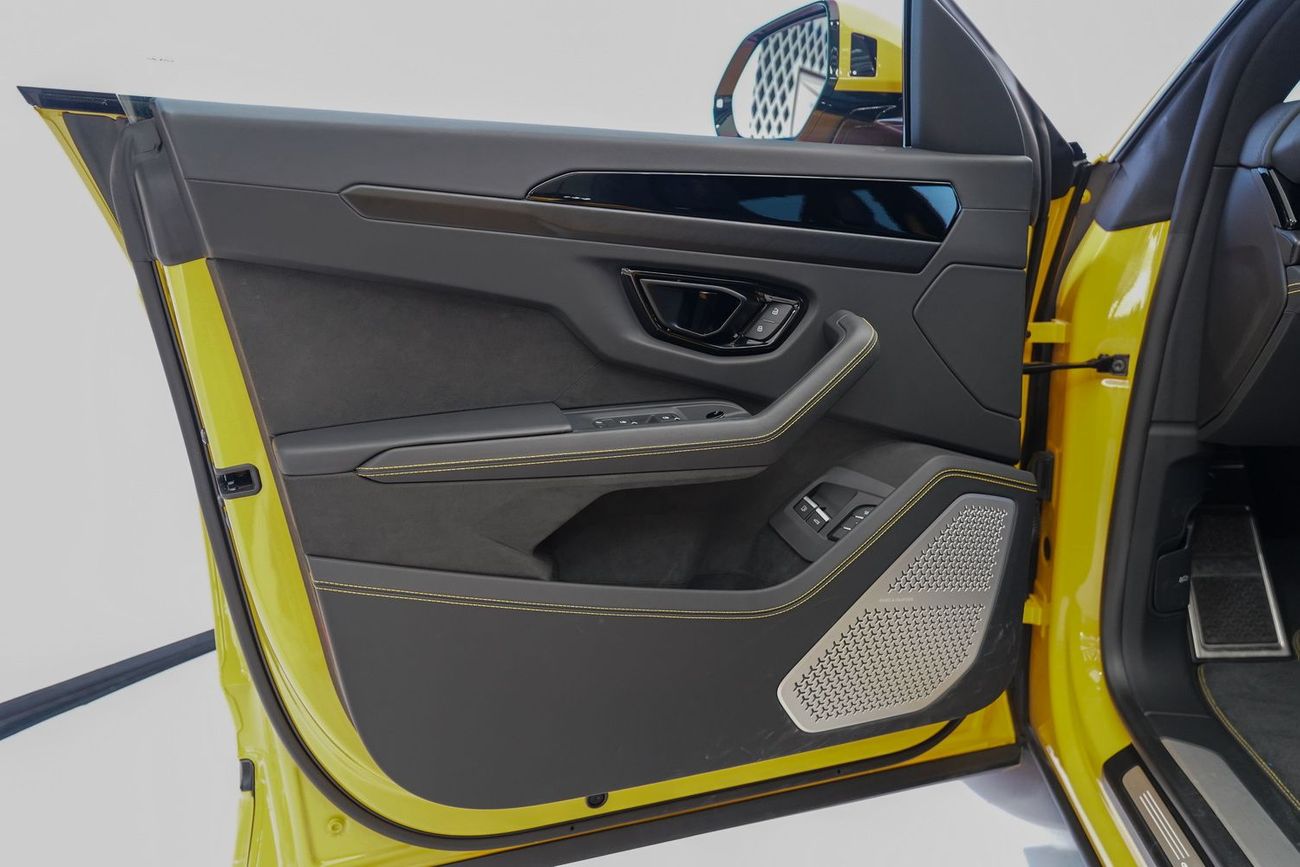 Lamborghini Urus STD 4.0T V8 SE