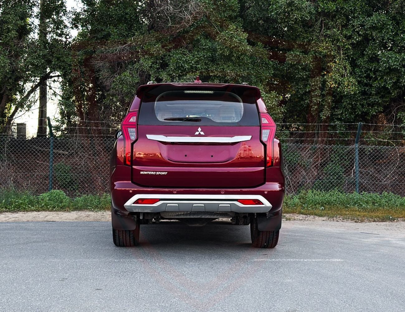 Mitsubishi Montero Sport GLS Premium 3.0L (7 Seater) Mitsubishi Montero Sport | 3.0 L | 2022 | GCC | Accident-Free | In Excel