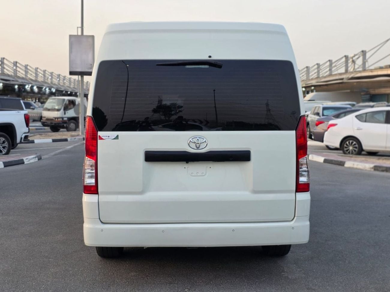 Toyota Hiace 2.8 Diesel Engine - 2WD - RHD