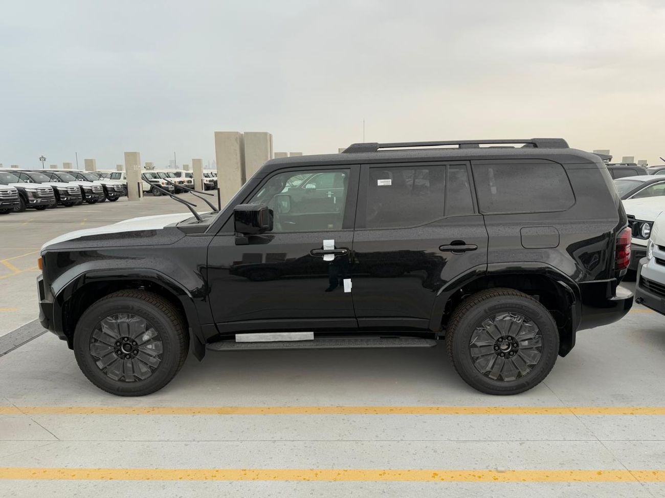 تويوتا برادو 2025 Toyota Prado Luxury Premium (Full-Option) J250 7-Seater 2.4L 4-Cyl Turbo Petrol A/T 4WD Africa 