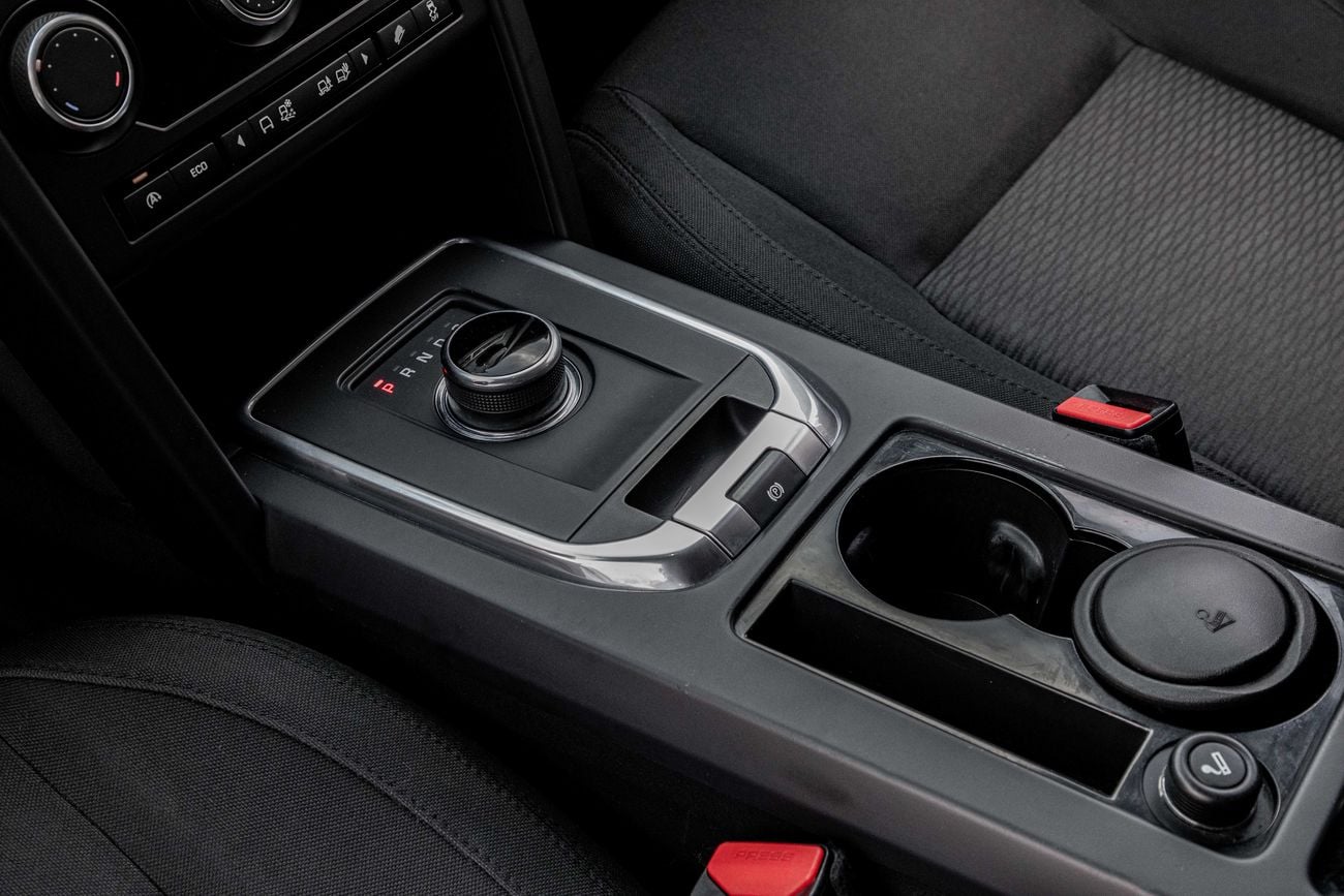 لاند روفر دسكفري سبورت Discovery Sport S | 1,535 P.M | 0% Downpayment | IMMACULATE CONDITION !