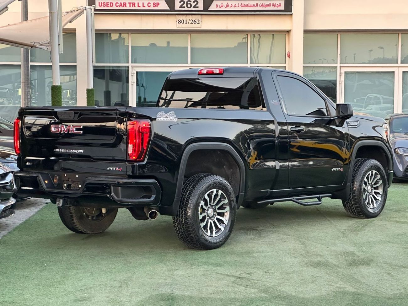 جي أم سي سييرا جي ام سي سيرا بيك اب AT4  خليجي 2021  فل ابشن صبغ وكاله بحاله ممتازه تحت الضمان