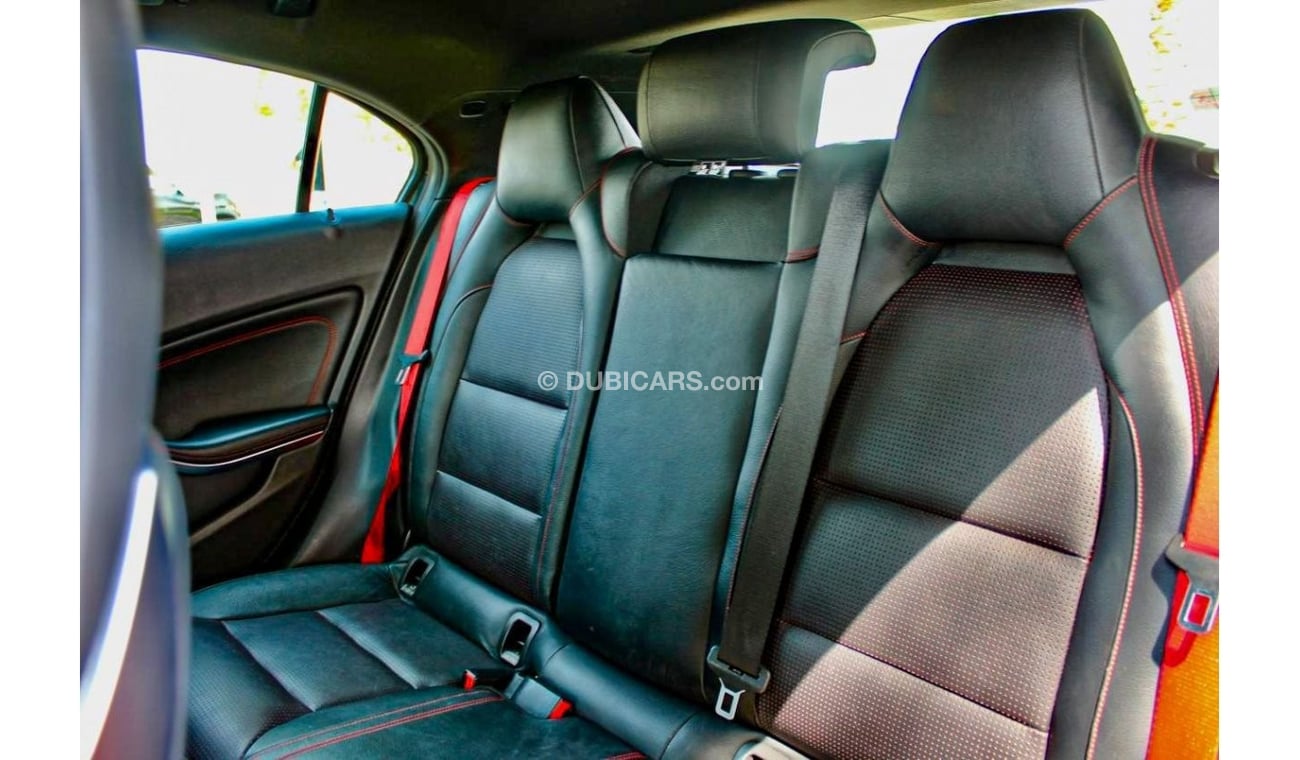 Mercedes-Benz A 45 AMG MERCEDES A45 AMG 4MATIC FULL OPTION