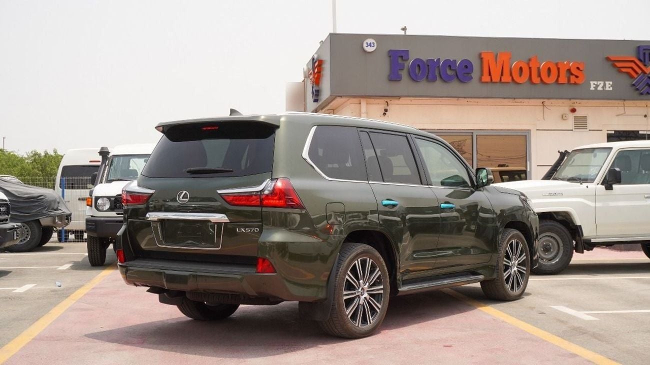 Lexus LX 570 LEXUS LX570 5.7L V8 PETROL FULL OPTIONS