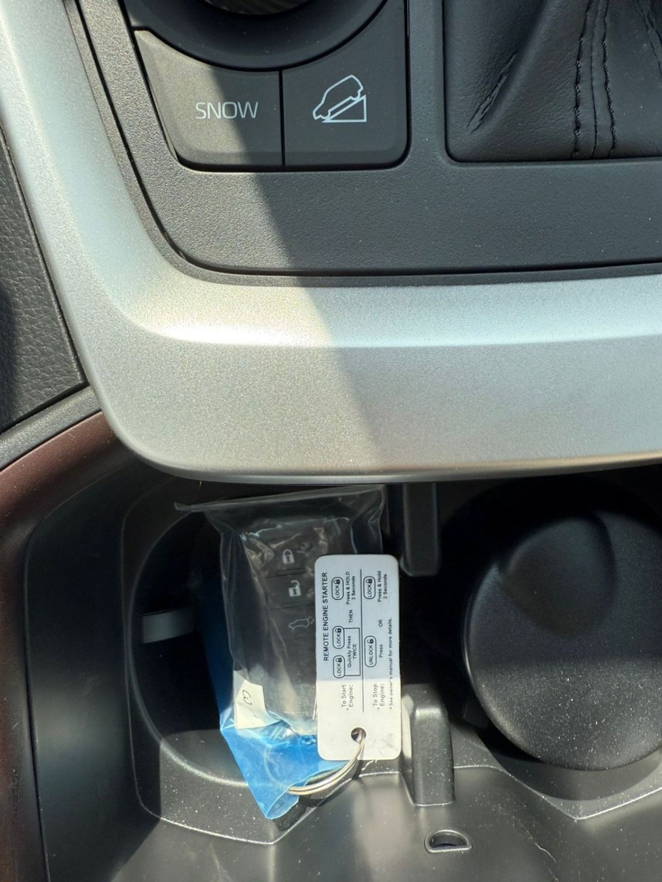 تويوتا راف ٤ 2.5 L , Full option , petrol