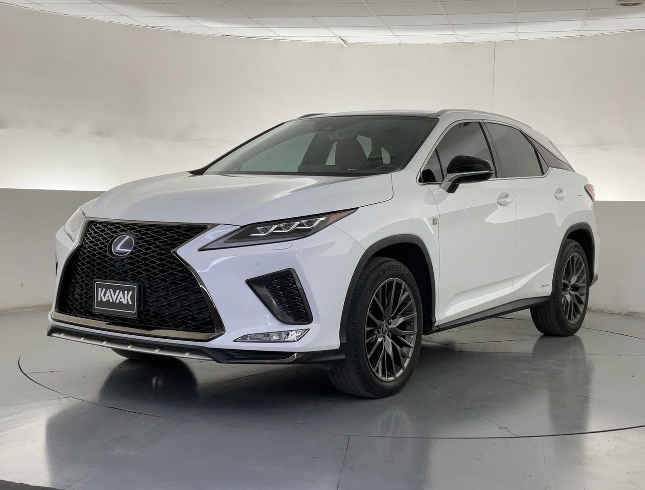 Porsche Macan T | 1 year free warranty | 0 Down Payment