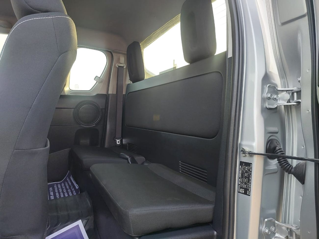 Toyota Hilux TOYOTA HILUX PICKUP RHD 2024 MODEL 2.8 L DIESEL AUTOMATIC(PM82106)