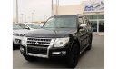 Mitsubishi Pajero ACCIDENTS FREE - ORIGINAL PAINT - GCC - MID OPTION - CAR IS IN PERFECT CONDITION INSIDE OUT