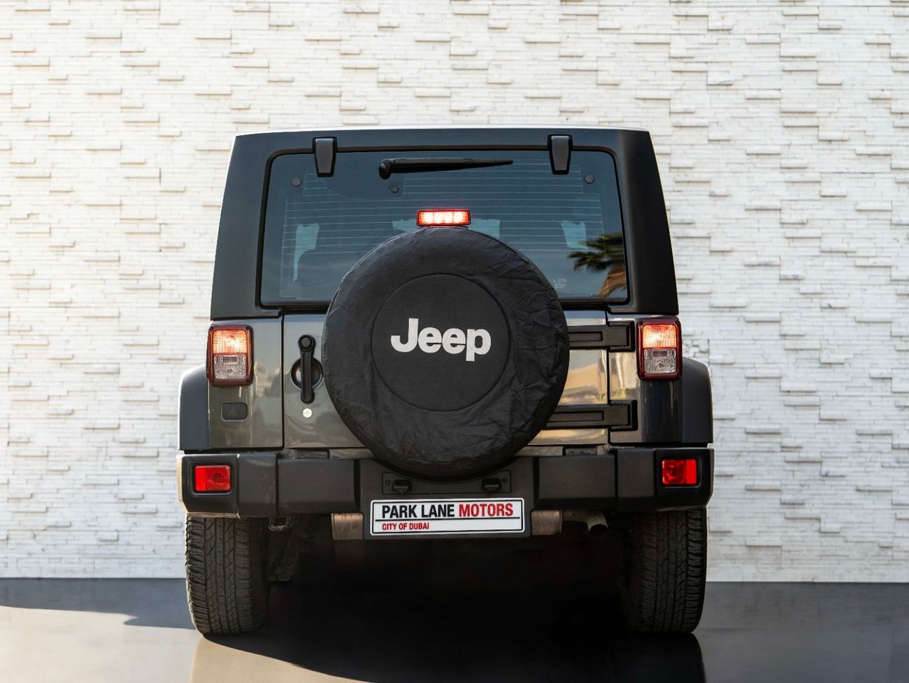 Jeep Wrangler Sport 3.6L A/T (5 Seater)